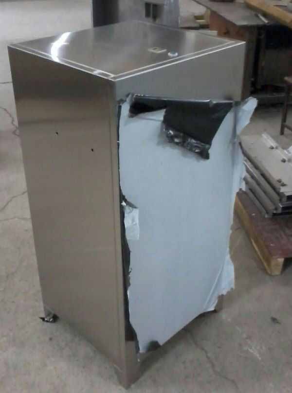 產(chǎn)品名稱：不銹鋼機(jī)箱機(jī)柜
